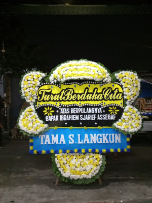 Papan Bunga Duka di Bantar Waru